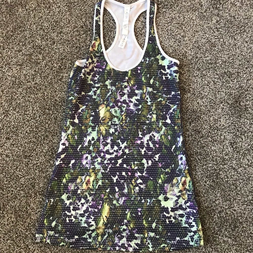 Lululemon tank top